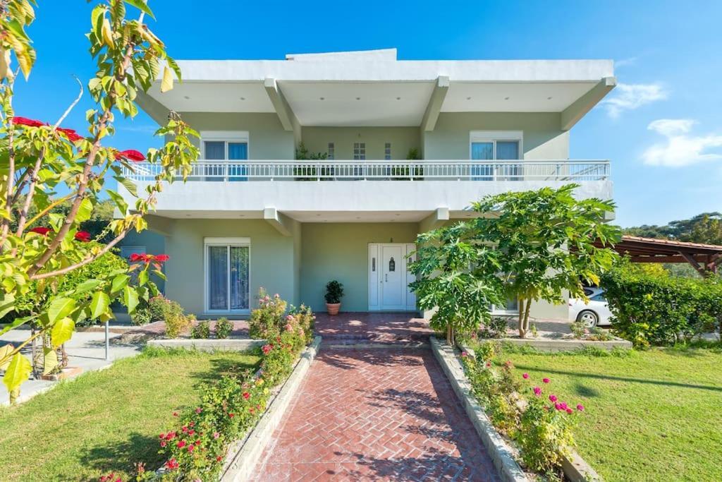 Greek Style Ground Floor Apartment & Pool Ialysos  Dış mekan fotoğraf
