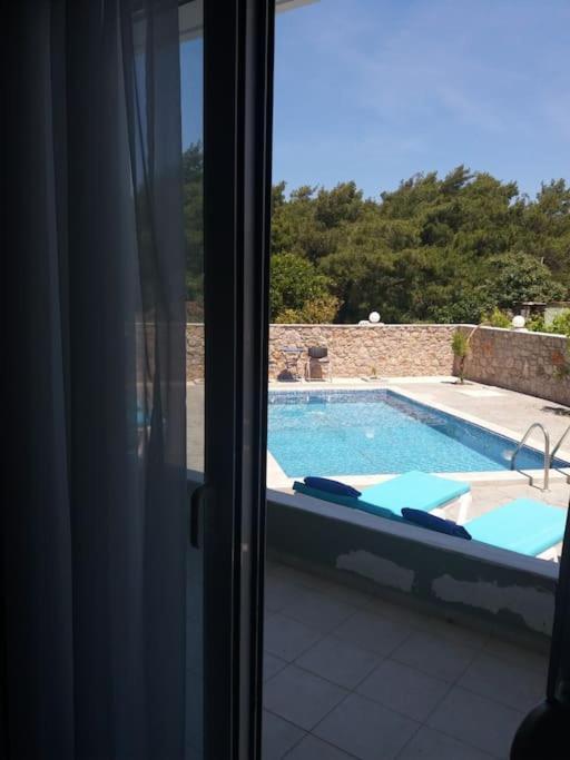 Greek Style Ground Floor Apartment & Pool Ialysos  Dış mekan fotoğraf