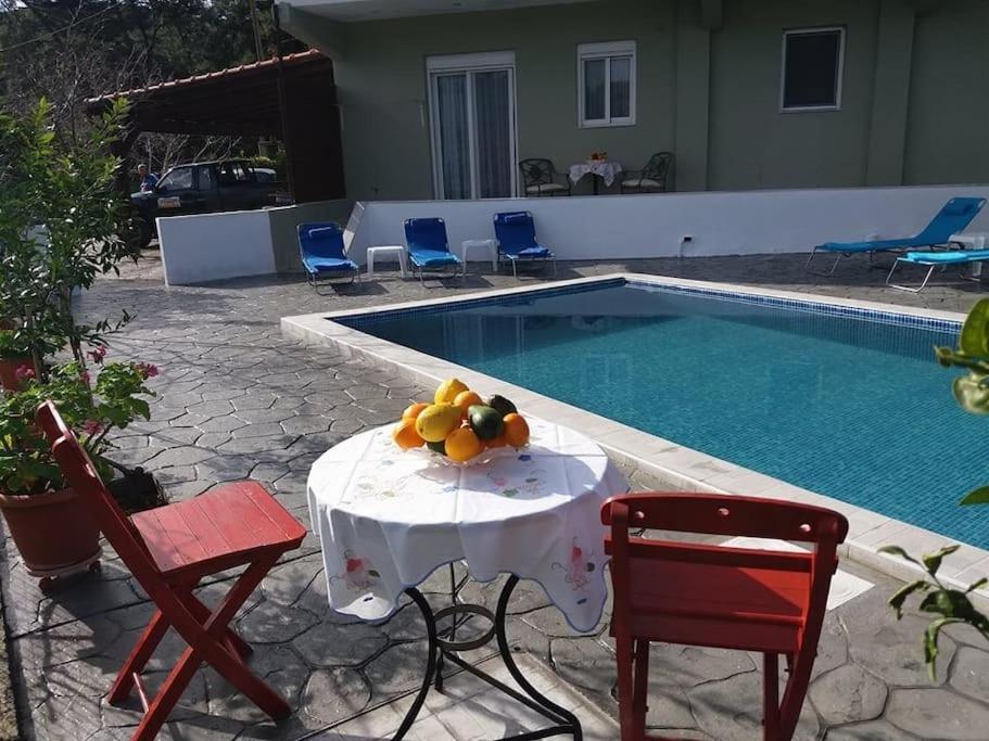 Greek Style Ground Floor Apartment & Pool Ialysos  Dış mekan fotoğraf